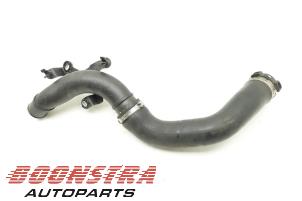 Used Air intake hose Renault Clio IV (5R) 0.9 Energy TCE 90 12V Price € 24,95 Margin scheme offered by Boonstra Autoparts