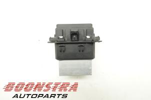 Used Heater resistor Renault Clio IV (5R) 0.9 Energy TCE 90 12V Price € 24,95 Margin scheme offered by Boonstra Autoparts