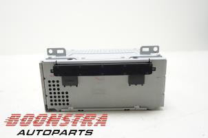 Used Radio module Ford Focus 3 1.0 Ti-VCT EcoBoost 12V 125 Price € 67,46 Margin scheme offered by Boonstra Autoparts