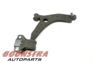 Used Front wishbone, right Volvo V40 (MV) 1.6 D2 Price € 24,95 Margin scheme offered by Boonstra Autoparts