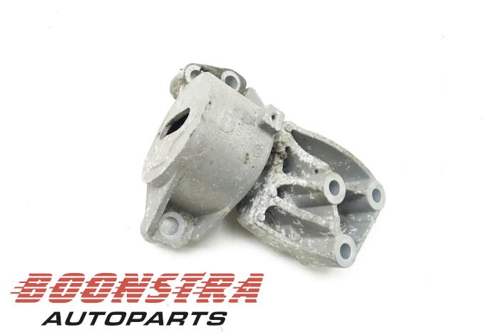 Usagé Support moteur Fiat Fiorino (225) 1.3 JTD 16V Multijet Prix € 30,19 Prix TTC proposé par Boonstra Autoparts