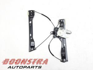 Used Window mechanism 4-door, front left Opel Astra K Sports Tourer 1.0 Turbo 12V Price € 24,95 Margin scheme offered by Boonstra Autoparts