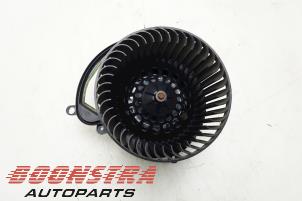 Used Heating and ventilation fan motor Renault Megane IV (RFBB) 1.5 Energy dCi 110 Price € 51,75 Margin scheme offered by Boonstra Autoparts