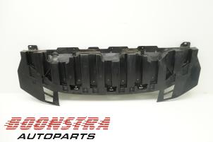Usagé Pare-chocs plaque inférieure Nissan Leaf (ZE1) 40kWh Prix € 29,95 Règlement à la marge proposé par Boonstra Autoparts