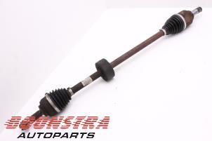 Used Front drive shaft, left Dacia Logan MCV II/Sandero Wagon (7S) 0.9 TCE 12V Price € 29,95 Margin scheme offered by Boonstra Autoparts