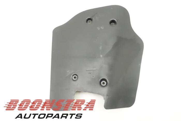 Begagnade Hasplåt BMW 8 serie (G15) Pris € 24,95 Marginaltabell erbjuds av Boonstra Autoparts
