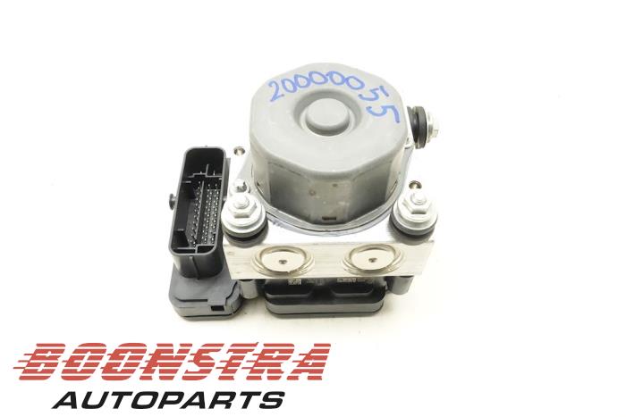 Używane Pompa ABS Renault Captur I (2R) 1.2 TCE 16V EDC Cena € 24,95 Procedura marży oferowane przez Boonstra Autoparts
