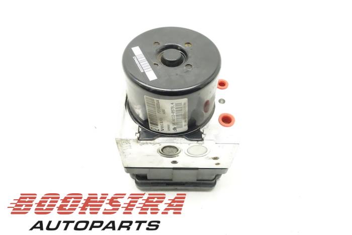ABS pump Volvo S60 II 2.0 D4 16V - 31400101 D4204T5 ATE