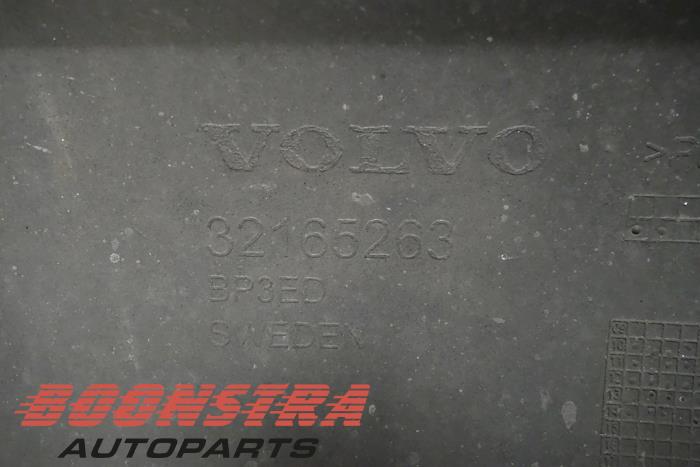 Zderzak tylny z Volvo V60 I (FW/GW) 1.6 T3 16V 2014