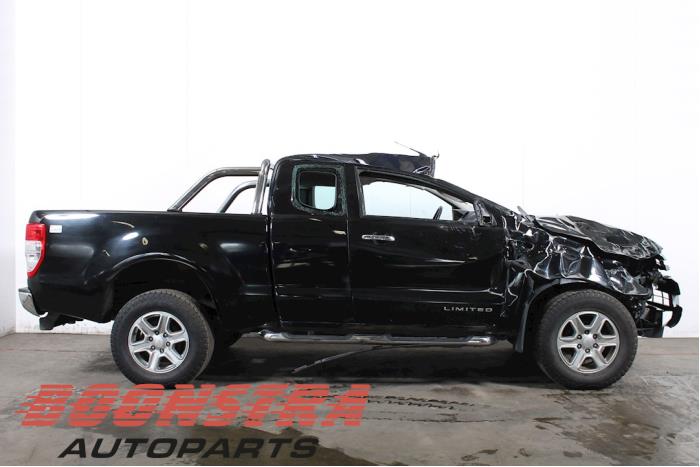 Używane Kurtyna prawa Ford Ranger 2.2 TDCi 16V 150 Cena € 99,95 Procedura marży oferowane przez Boonstra Autoparts