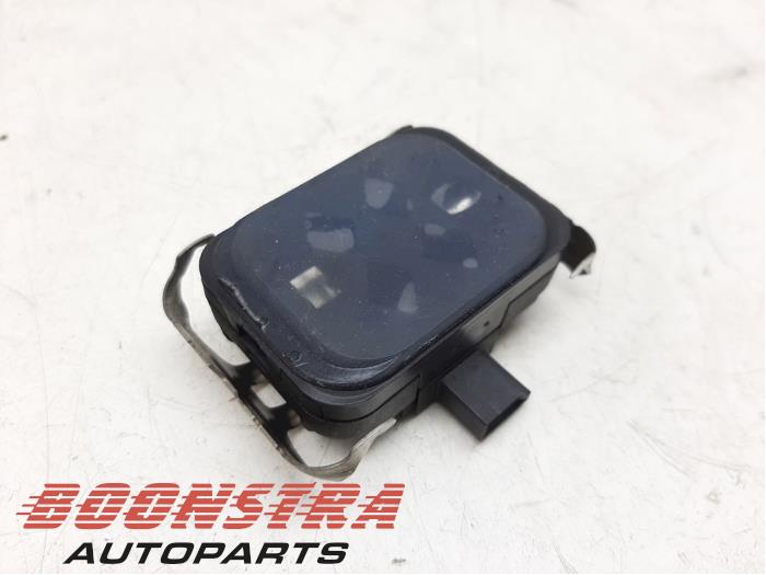 Begagnade Regnsensor Landrover Range Rover Evoque (LVJ/LVS) 2.2 SD4 16V 5-drs. Pris € 44,25 Marginaltabell erbjuds av Boonstra Autoparts