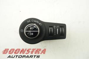 Used Light switch Fiat 500X (334) 1.6 D 16V Multijet II Price € 37,46 Margin scheme offered by Boonstra Autoparts