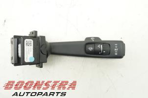 Usados Interruptor de limpiaparabrisas Volvo S60 II (FS) 2.0 D4 16V Precio € 24,95 Norma de margen ofrecido por Boonstra Autoparts