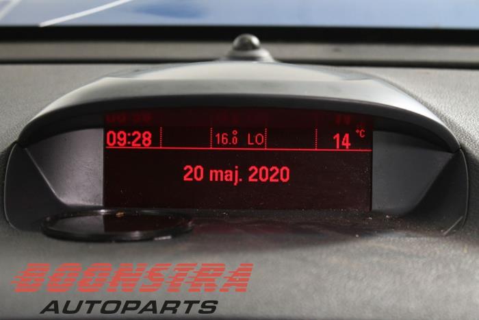Interior display from a Vauxhall Mokka/Mokka X 1.4 Turbo 16V 4x2 2015