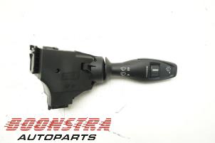 Używane Przelacznik wycieraczki Ford Fiesta 6 (JA8) 1.0 Ti-VCT 12V 65 Cena € 24,95 Procedura marży oferowane przez Boonstra Autoparts