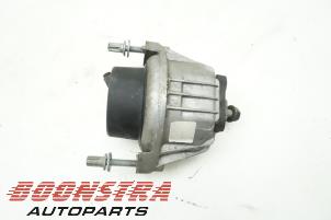 Used Engine mount BMW 1 serie (E81) 118i 16V Price € 29,95 Margin scheme offered by Boonstra Autoparts