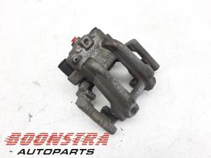 Used Rear brake calliper, right BMW 3 serie Touring (F31) 328i xDrive 2.0 16V Price € 24,95 Margin scheme offered by Boonstra Autoparts