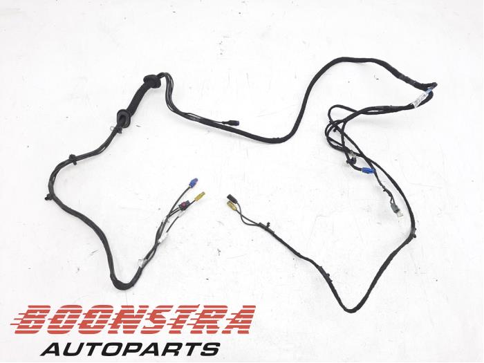 Begagnade Kablage Tesla Model S 75D Pris € 111,75 Marginaltabell erbjuds av Boonstra Autoparts