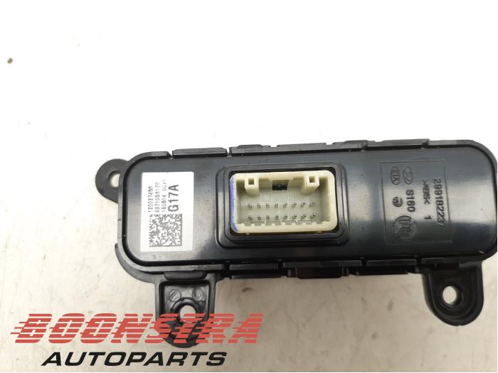 AIH headlight switch from a Kia Picanto (JA) 1.0 12V 2019