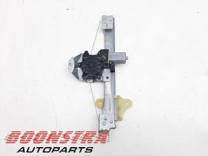 Used Rear door window mechanism 4-door, right Renault Captur (2R) 1.2 TCE 16V EDC Price € 24,95 Margin scheme offered by Boonstra Autoparts