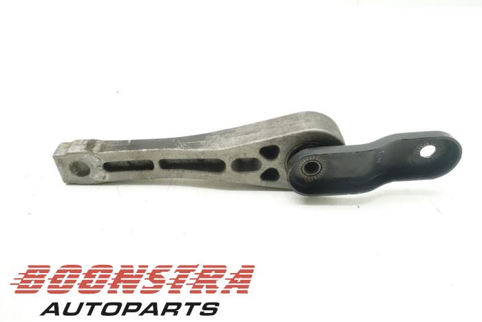 Engine mount from a Volkswagen Golf VI (5K1) 2.0 GTI 16V 2009