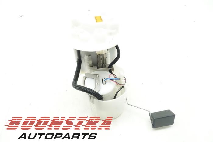 Electric fuel pump from a Lexus CT 200h 1.8 16V 2011