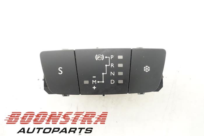 Używane Przelacznik Peugeot 508 SW (8E/8U) 2.0 HDiF 16V Autom. Cena € 24,95 Procedura marży oferowane przez Boonstra Autoparts