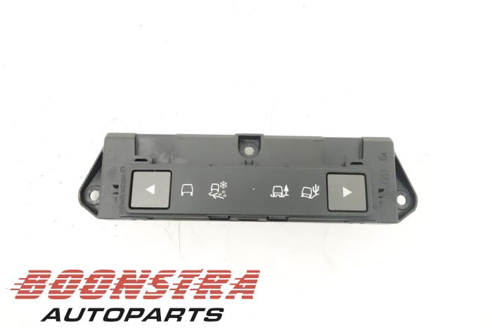 Używane Przelacznik Landrover Range Rover Evoque (LVJ/LVS) 2.0 D 180 16V Coupe Cena € 24,95 Procedura marży oferowane przez Boonstra Autoparts