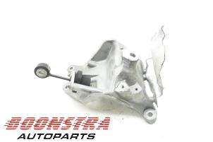 Used Engine mount Audi Q7 (4MB/4MG) 3.0 TDI V6 24V Price € 24,95 Margin scheme offered by Boonstra Autoparts