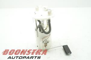 Used Electric fuel pump Dacia Lodgy (JS) 1.5 dCi FAP Price € 24,95 Margin scheme offered by Boonstra Autoparts