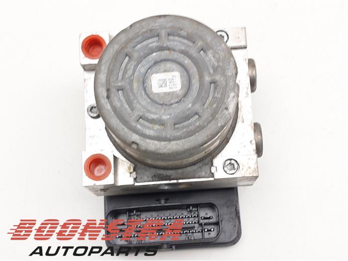 Usagé Bloc ABS Renault Trafic (1FL/2FL/3FL/4FL) 1.6 dCi 145 Twin Turbo Prix € 169,34 Prix TTC proposé par Boonstra Autoparts