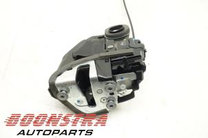 Used Rear door lock mechanism 4-door, left Toyota Auris Touring Sports (E18) 1.8 16V Hybrid Price € 51,75 Margin scheme offered by Boonstra Autoparts