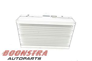 Used Radio amplifier BMW 5 serie Touring (F11) 525d xDrive 16V Price € 169,00 Margin scheme offered by Boonstra Autoparts