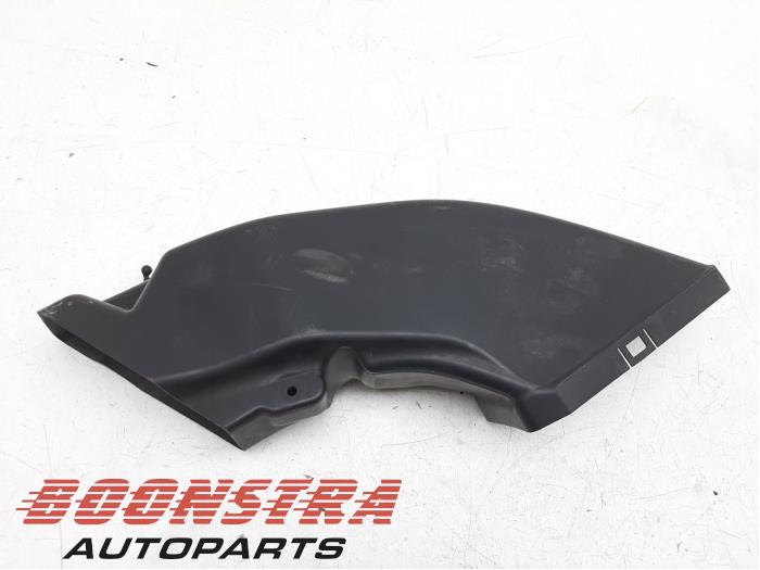 Begagnade Lufttratt BMW i8 (I12) 1.5 TwinPower Turbo Pris € 24,95 Marginaltabell erbjuds av Boonstra Autoparts
