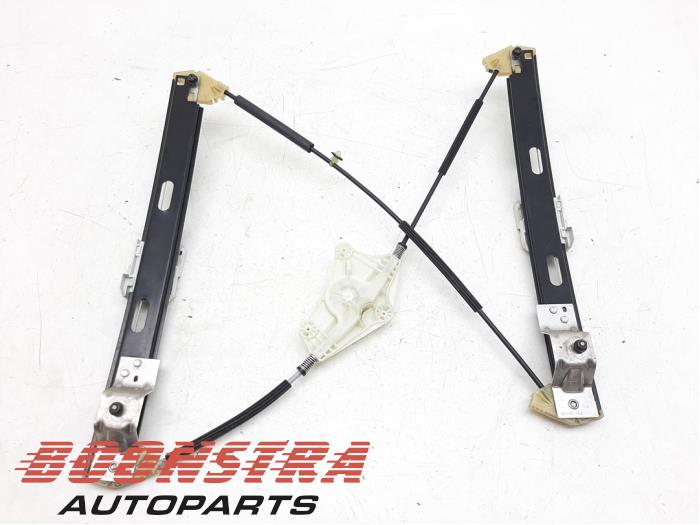 Window mechanism 4-door, front right from a Seat Leon ST (5FF) 1.8 TSI Ecomotive 16V 2014