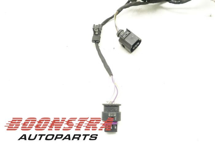 Pdc wiring harness from a Seat Leon ST (5FF) 1.8 TSI Ecomotive 16V 2014