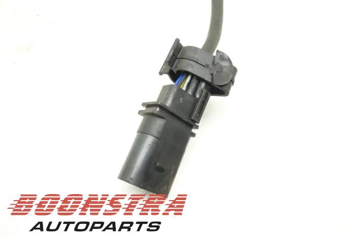 Lambda probe from a Volkswagen Touran (5T1) 2.0 TDI 150 2016