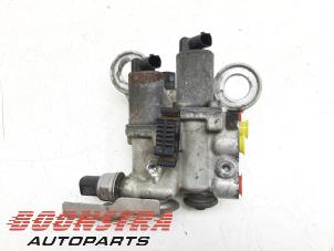 Used Hydraulic valve unit Porsche Panamera (970) 4.8 V8 32V Turbo S Price € 249,95 Margin scheme offered by Boonstra Autoparts