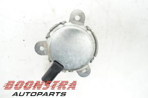 Used Camshaft sensor Ford Focus 3 Wagon 1.0 Ti-VCT EcoBoost 12V 100 Price € 24,95 Margin scheme offered by Boonstra Autoparts