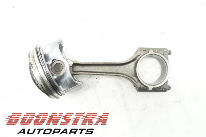 Usados Pistón Audi A3 (8P1) 1.8 16V TFSI Precio € 110,95 Norma de margen ofrecido por Boonstra Autoparts