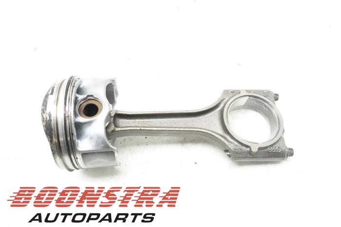 Usados Pistón Audi A3 (8P1) 1.8 16V TFSI Precio € 110,95 Norma de margen ofrecido por Boonstra Autoparts