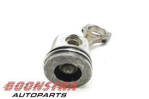 Piston d'un BMW 3 serie Touring (F31) 320d 2.0 16V EfficientDynamicsEdition 2015