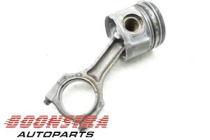 Piston d'un BMW 3 serie Touring (F31) 320d 2.0 16V EfficientDynamicsEdition 2015