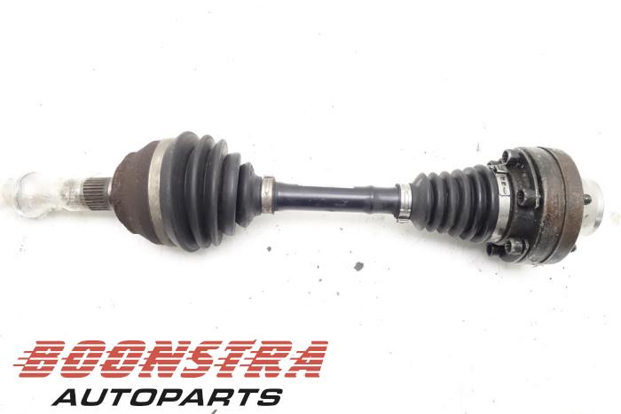 Gebrauchte Antriebswelle links vorne Porsche Cayenne (9PA) 4.8 V8 32V Turbo Preis € 24,95 Margenregelung angeboten von Boonstra Autoparts