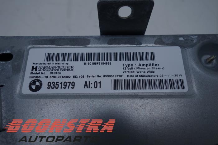 Amplificador de radio de un BMW X6 (F16) M50d 3.0 24V 2015