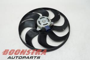 Used Cooling fans Renault Clio IV Estate/Grandtour (7R) 1.5 Energy dCi 90 FAP Price € 24,95 Margin scheme offered by Boonstra Autoparts
