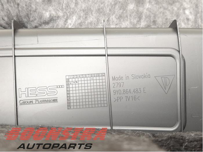 Tailgate trim Porsche Cayenne Coupe 3.0 V6 24V Turbo 9Y0864483G1E0