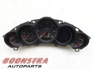Used Odometer KM Porsche Panamera (970) 3.0 D V6 24V Price € 399,00 Margin scheme offered by Boonstra Autoparts