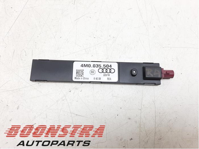 Używane Antena Porsche Cayenne Coupe (9YB) 3.0 V6 24V Turbo Cena € 24,95 Procedura marży oferowane przez Boonstra Autoparts