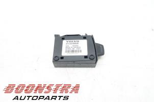 Used Phone module Volvo V70 (BW) 2.0 D4 16V Price € 24,95 Margin scheme offered by Boonstra Autoparts